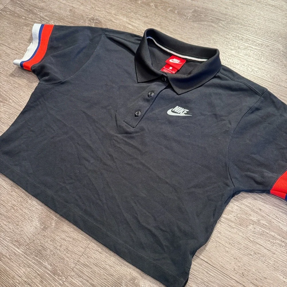 Nike Polo Shirt Womens Small Black Running Spellout Swoosh Crop Outdoor Collared